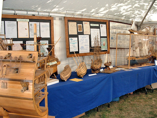 Journée des associations, St Etienne du Rouvray, septembre 2005, L'expo sous la tente